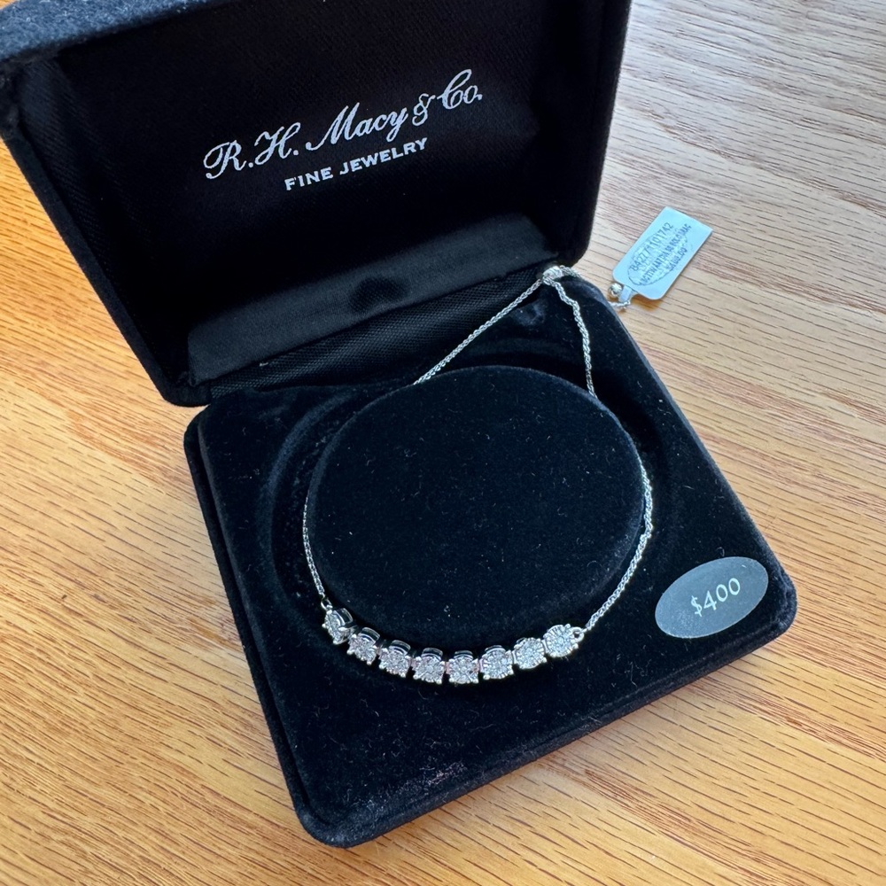 1/6 CCTW AA7 DIA Sterling Silver Bolo Bracelet